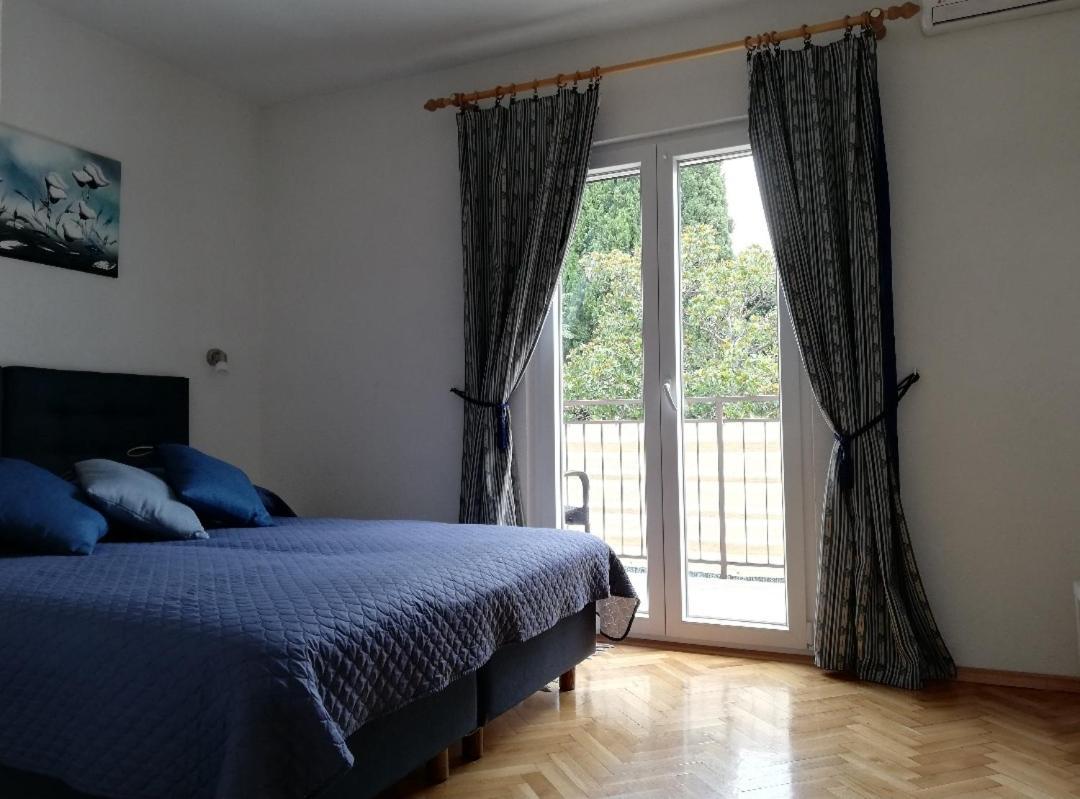 Lino Apartments 로비니 외부 사진