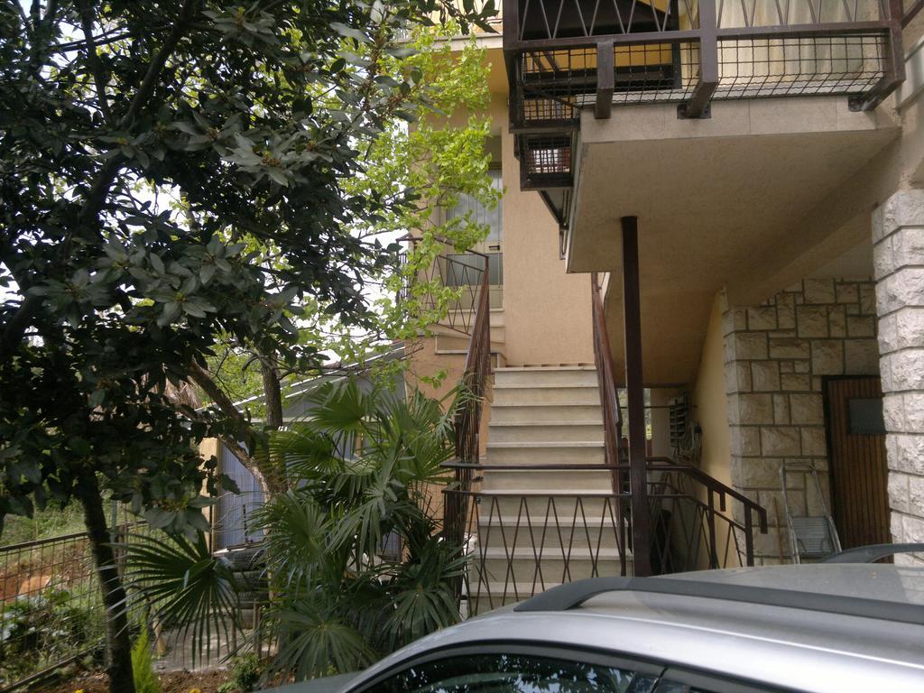 Lino Apartments 로비니 외부 사진