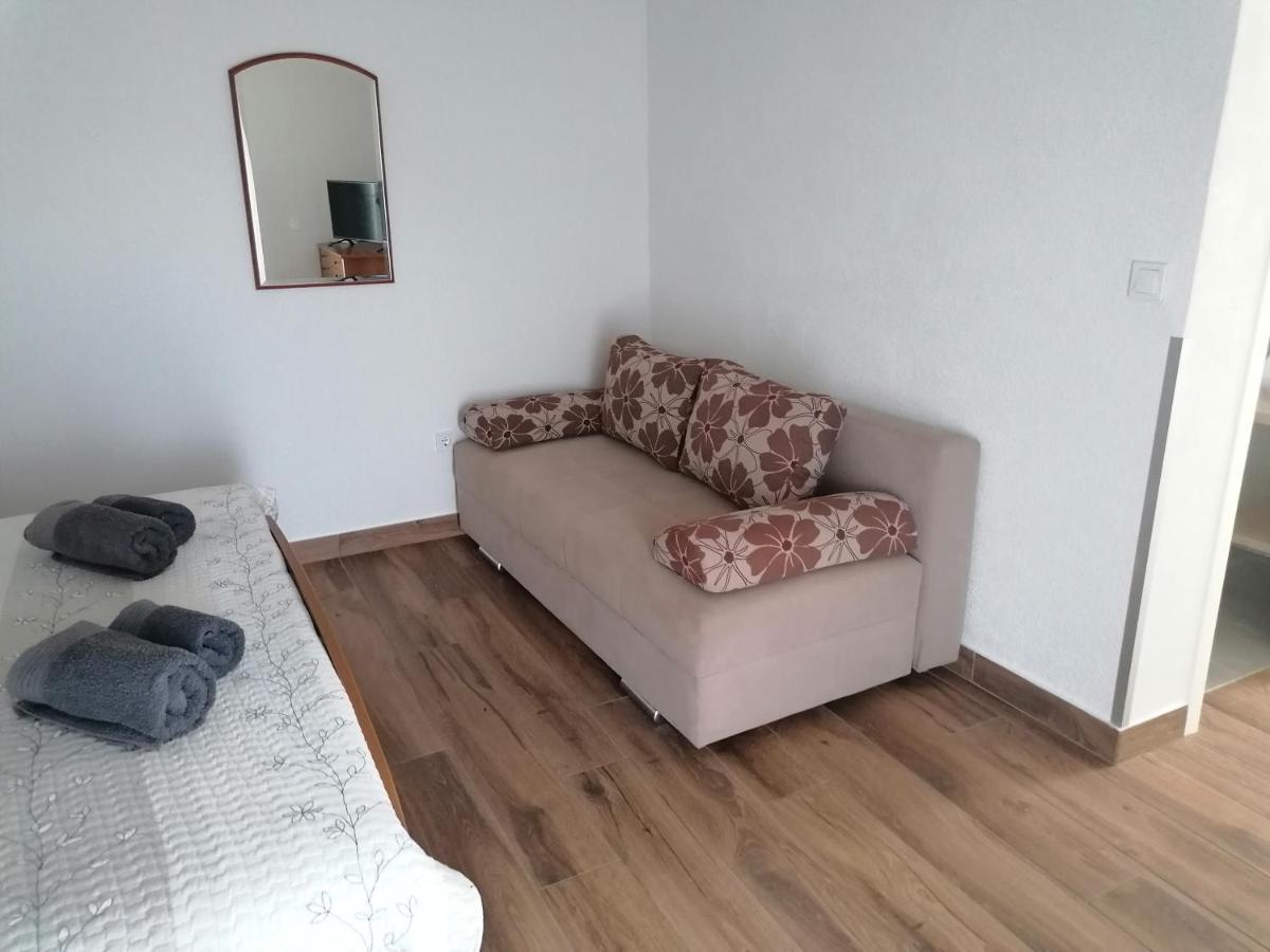 Lino Apartments 로비니 외부 사진